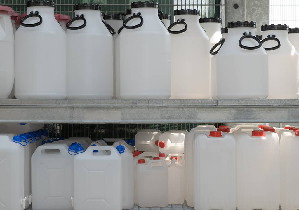 fusti-e-taniche-in-plastica-vino