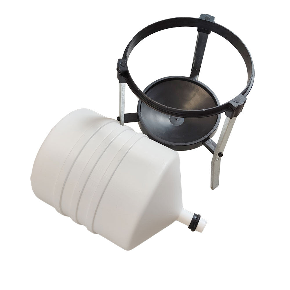 PLASTIC DRINKER 30 LITERS TANK TYPE