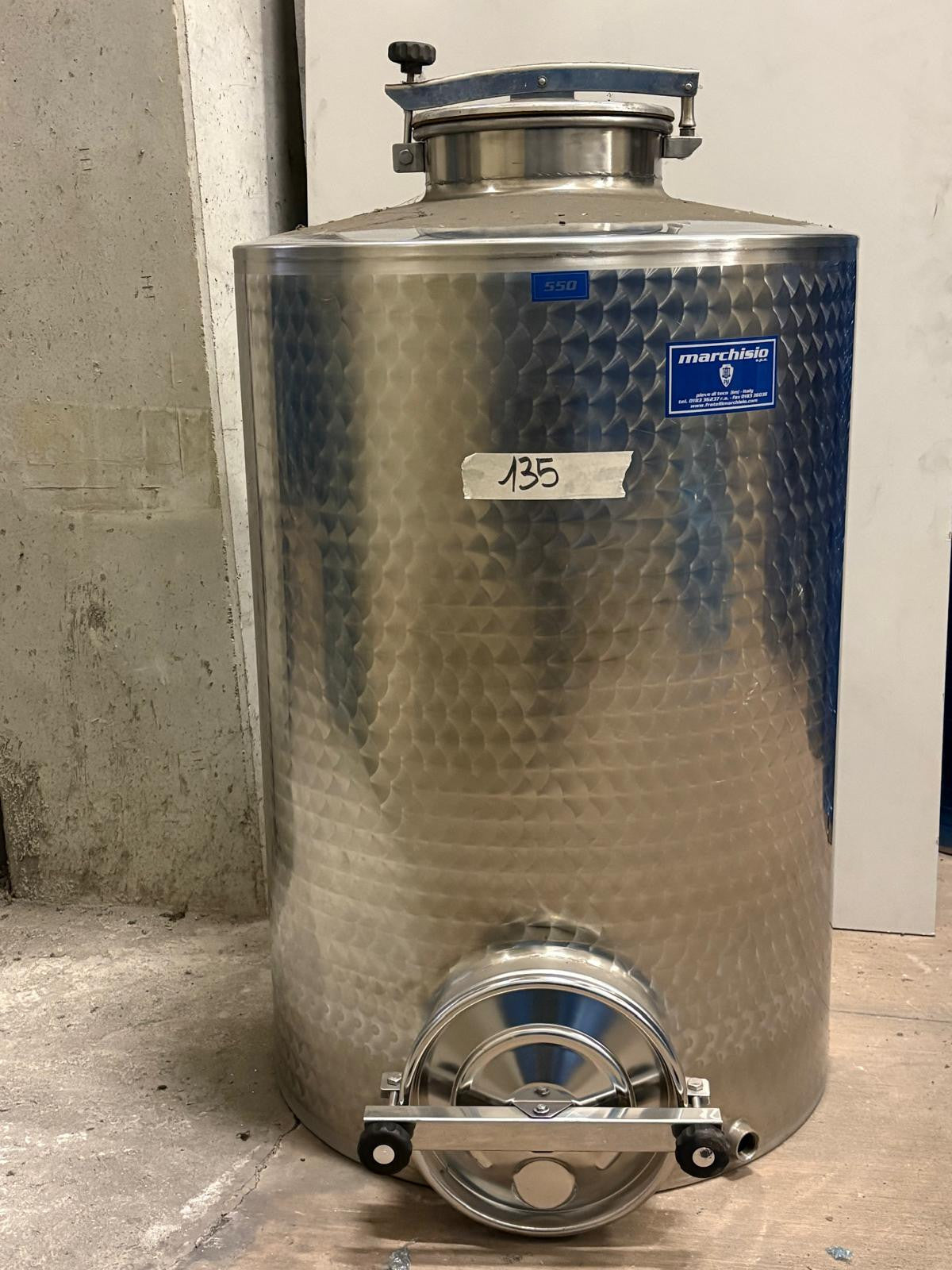 STAINLESS STEEL STORAGE TANK LT 550 FLAT BOTTOM - OUTLET135