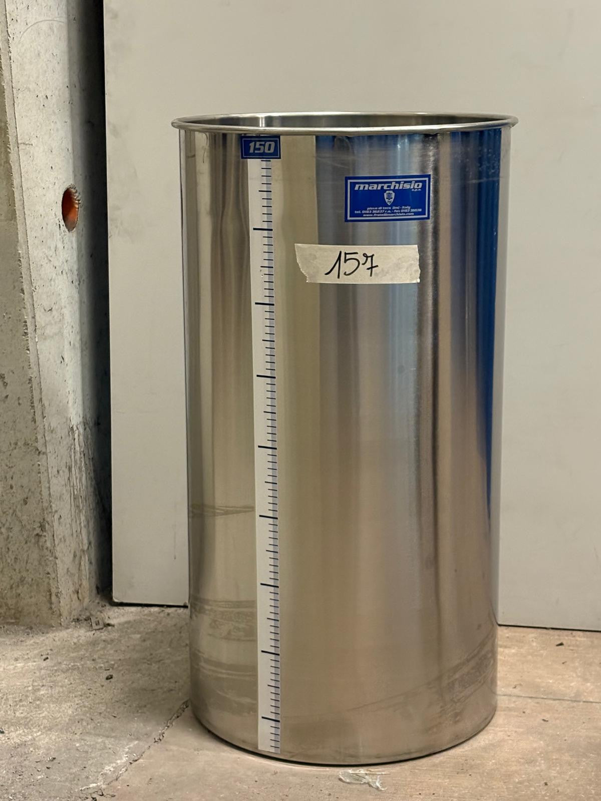 STAINLESS STEEL AIR TANK LT 150 FLAT BOTTOM - OUTLET157