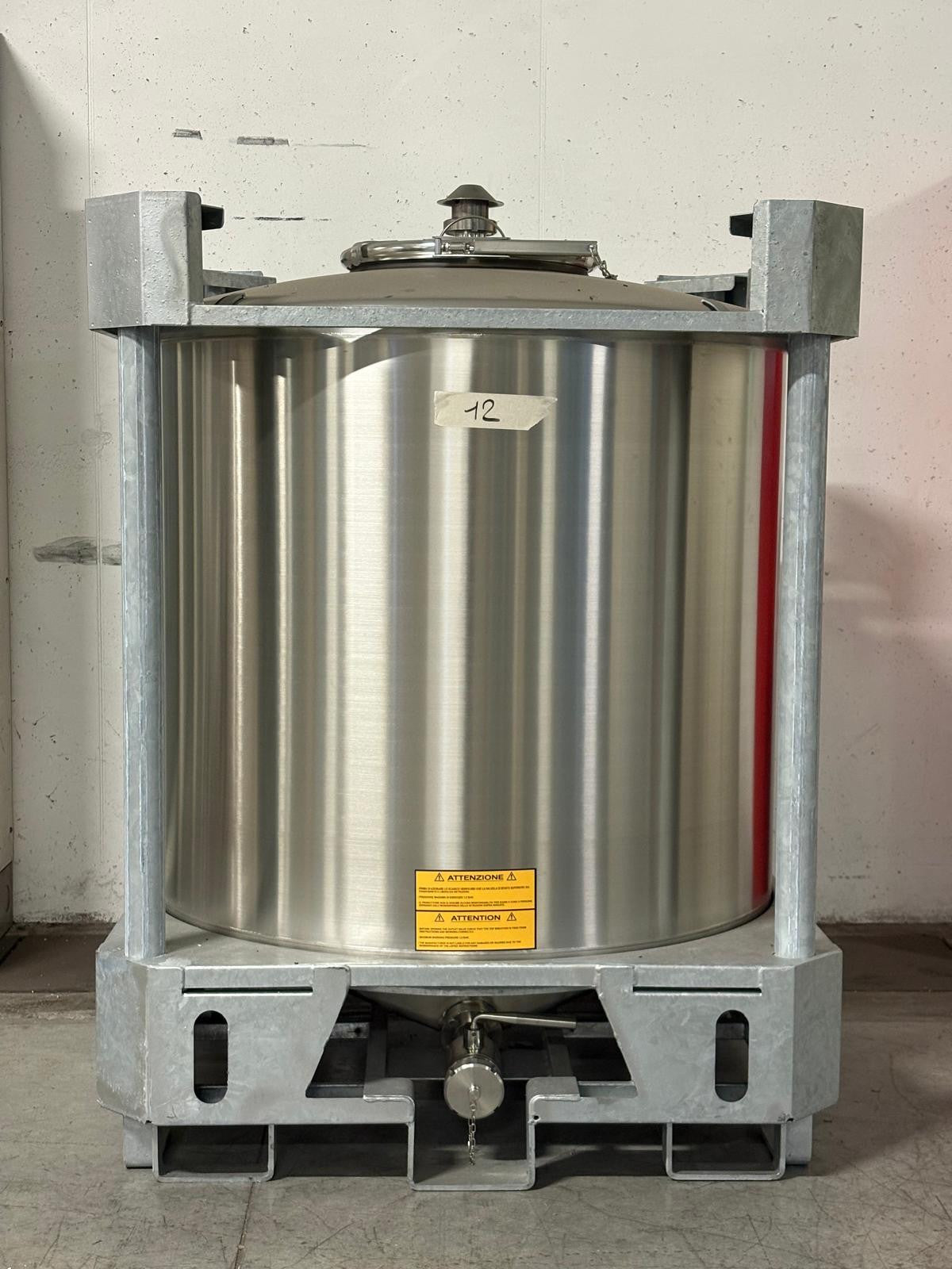 PALLETIZED STAINLESS STEEL TANK LT 1000 "PC" - OUTLET12