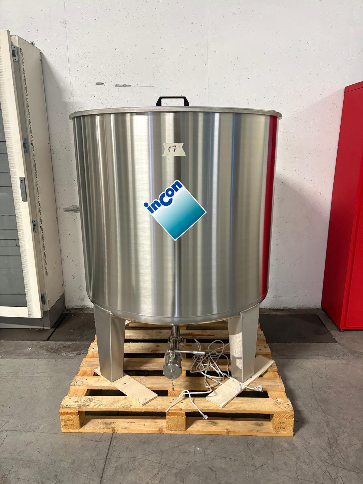 STAINLESS STEEL PALLETIZED TANK LT 1000 "MTHM" - OUTLET17