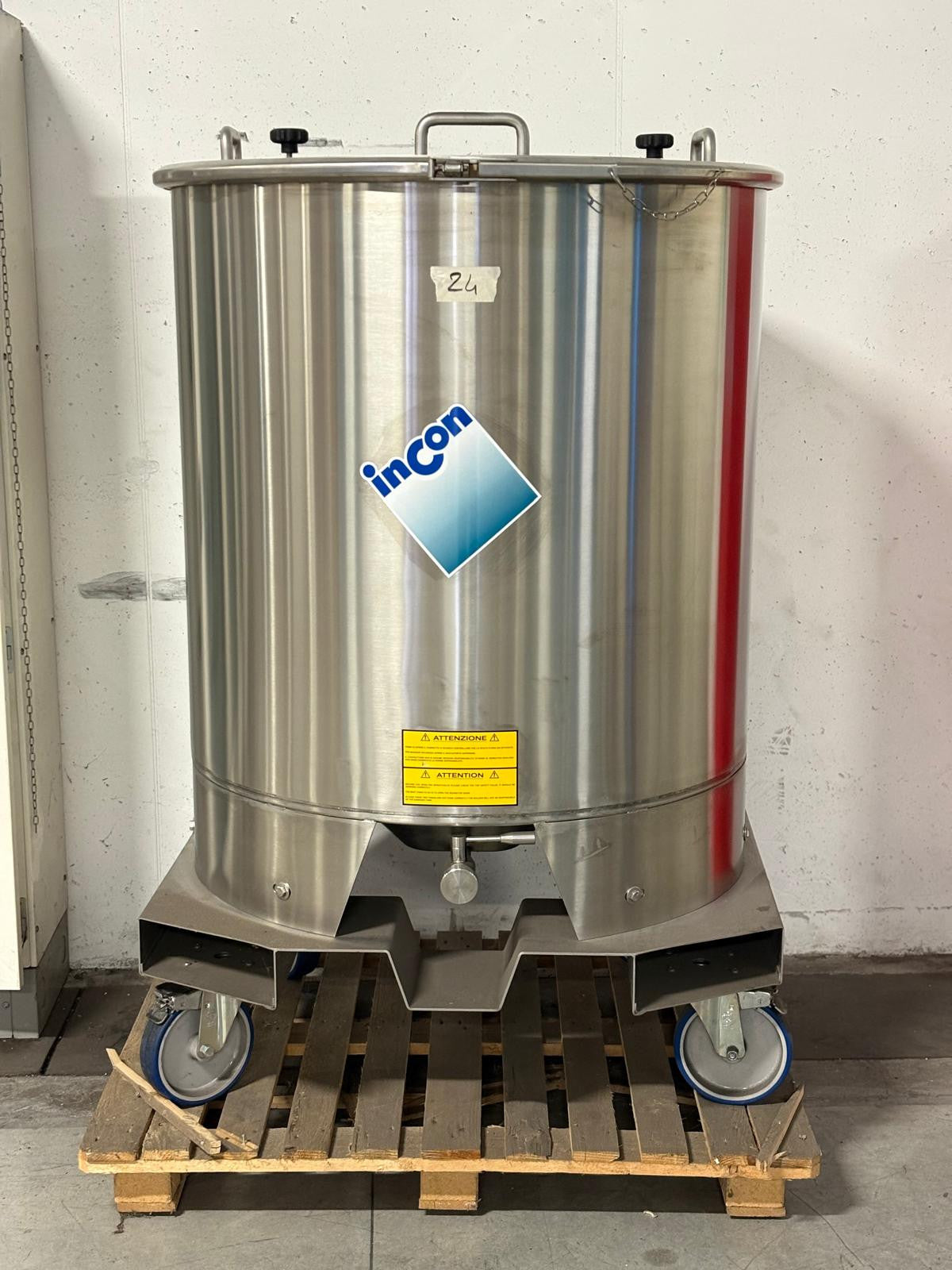 STAINLESS STEEL TANK PALLETIZED LT 1000 "SBP" - OUTLET24