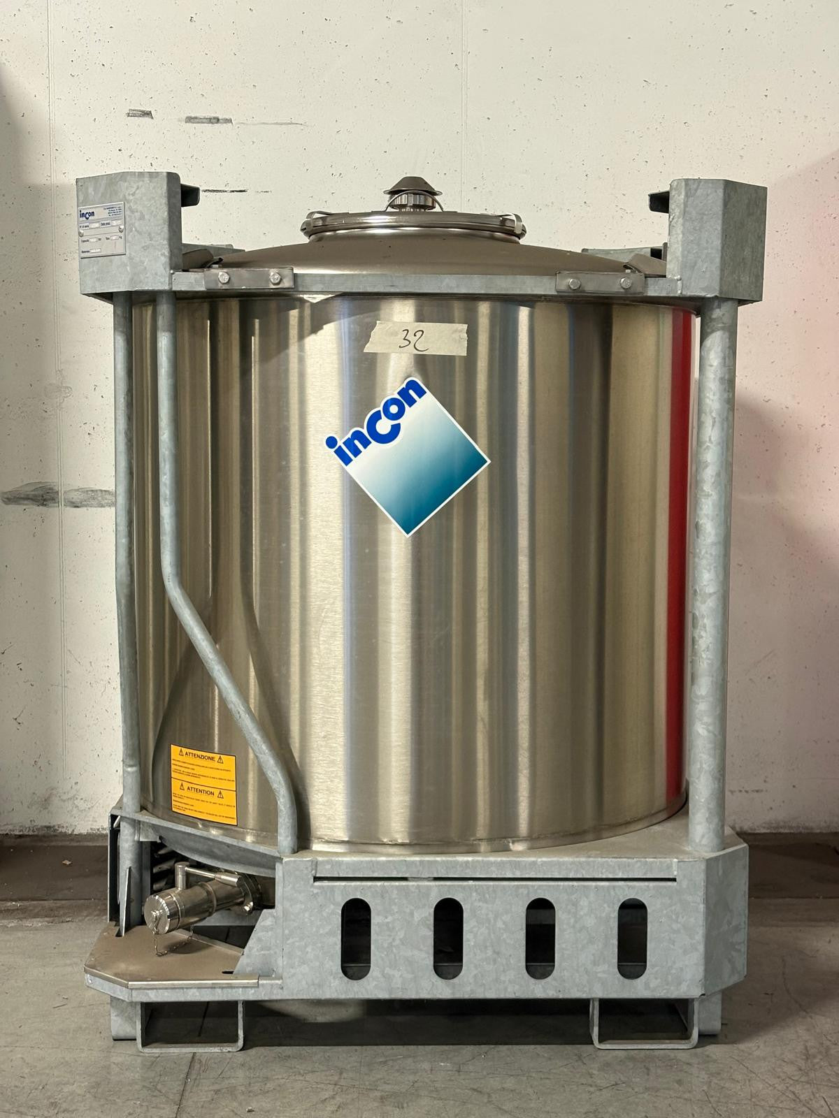 STAINLESS STEEL PALLETIZED TANK LT 1000 "PL" - OUTLET32