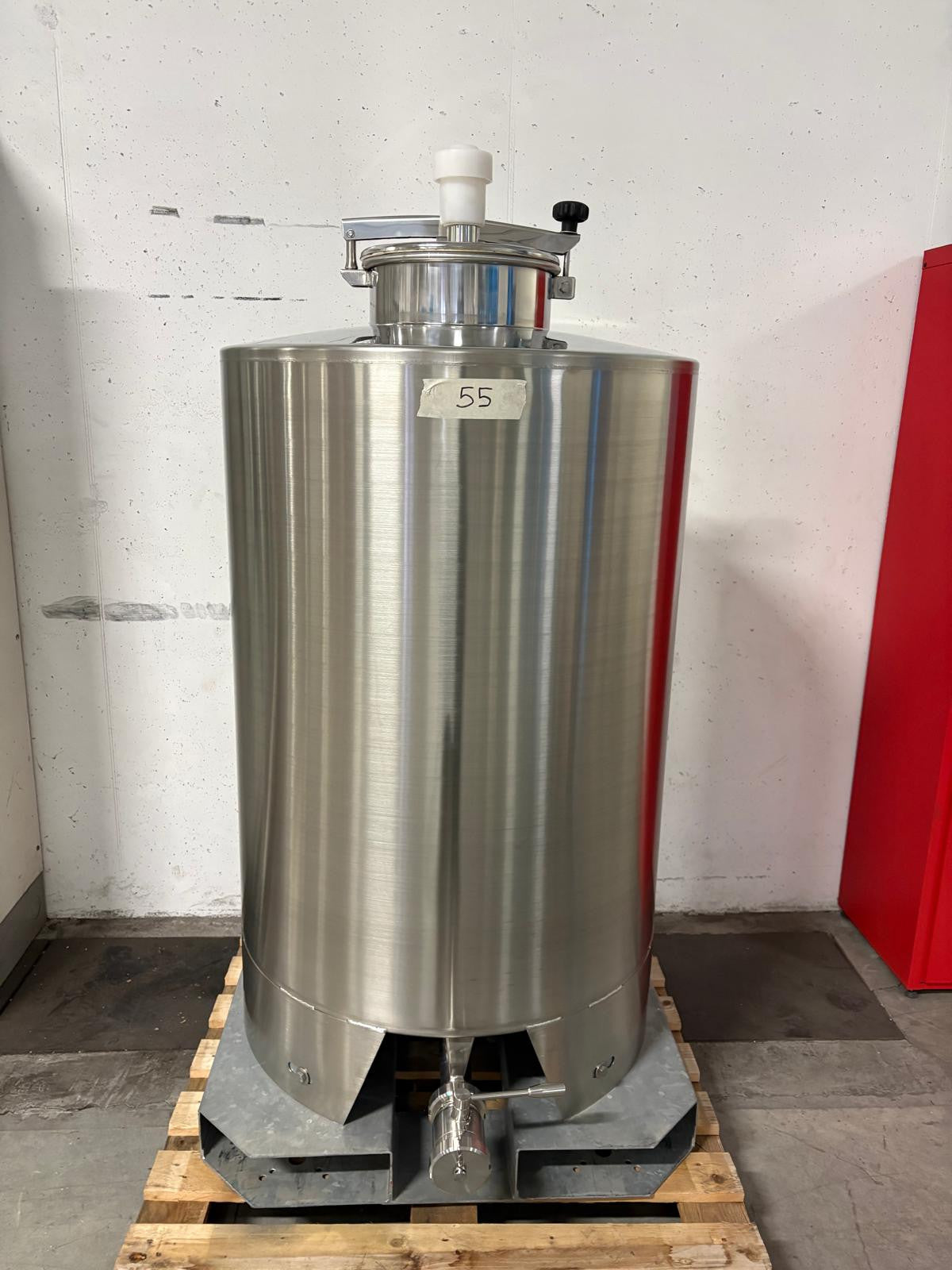 PALLETIZED STAINLESS STEEL TANK LT 500 "SBP" - OUTLET55