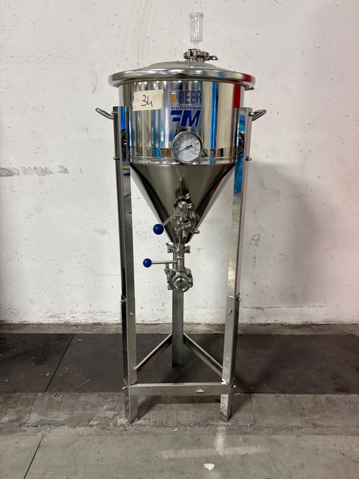 BEER FERMENTER LT 75 CONICAL - OUTLET33