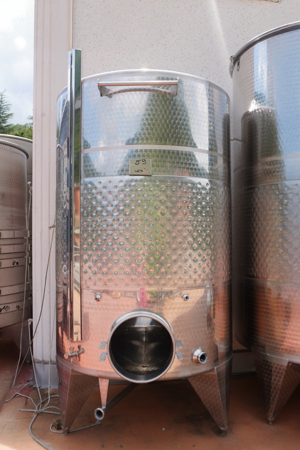 STAINLESS STEEL STORAGE TANK WITH CONICAL BOTTOM 4300 LT - OUTLET59