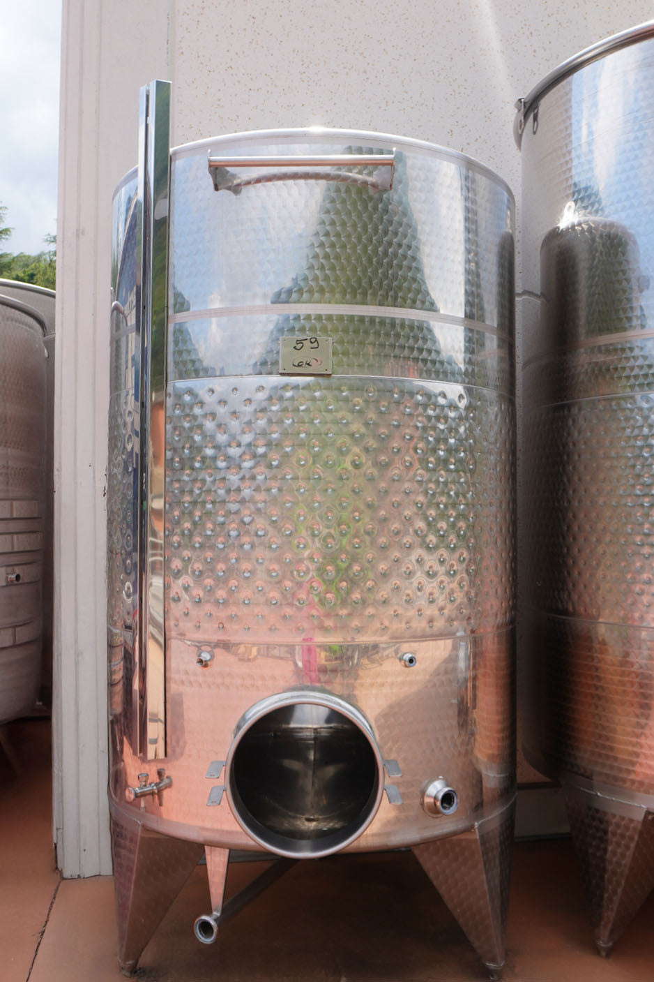 STAINLESS STEEL STORAGE TANK WITH CONICAL BOTTOM 4300 LT - OUTLET59