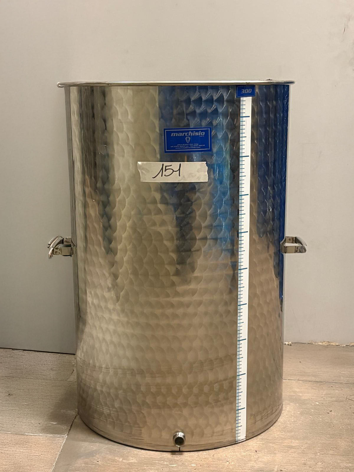 STAINLESS STEEL AIR STORAGE TANK LT 300 FLAT BOTTOM - OUTLET151