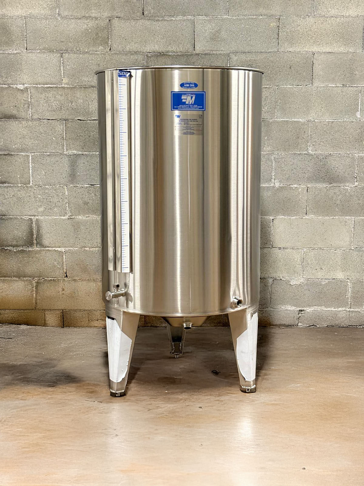 EDELSTAHL AISI 316 DRUCKBEHÄLTER MIT BOMBIERTEM BODEN 500 LT - OUTLET21