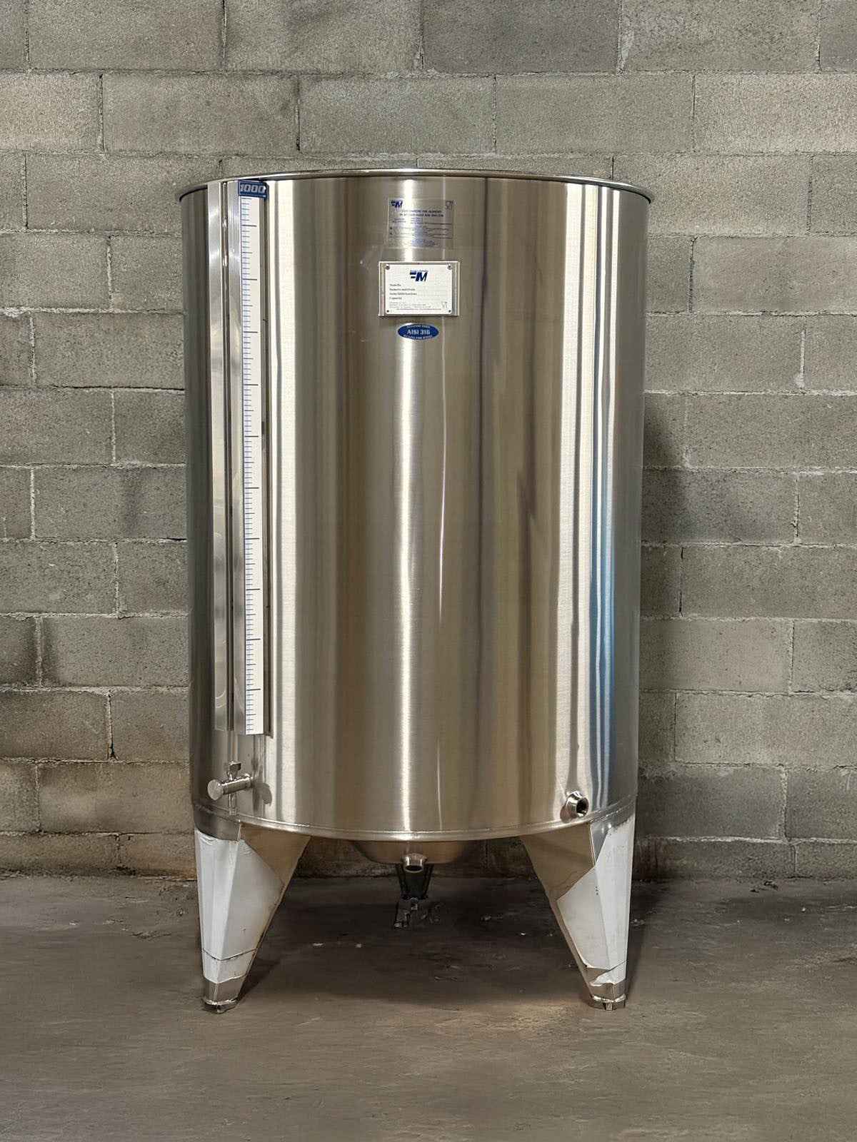 AISI 316 STAINLESS STEEL AIR-FILLED TANK WITH CONICAL BOTTOM 1000 LT - OUTLET40