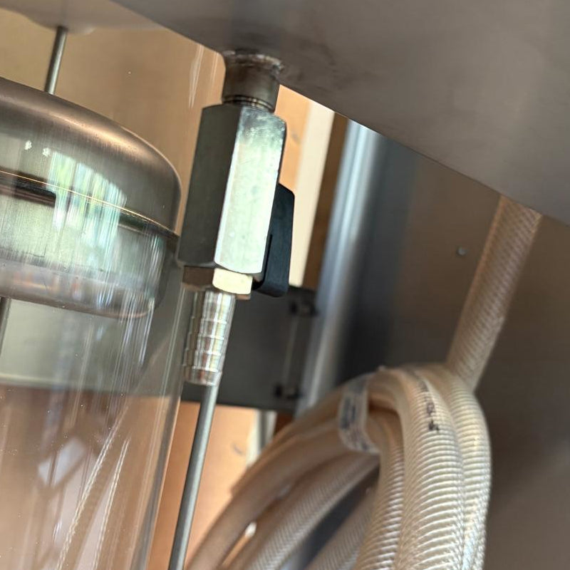 "SUPEROIL" 4-SPOUT FILLING MACHINE FOR OIL