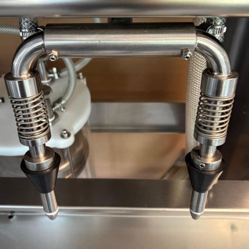 "SUPEROIL" 4-SPOUT FILLING MACHINE FOR OIL